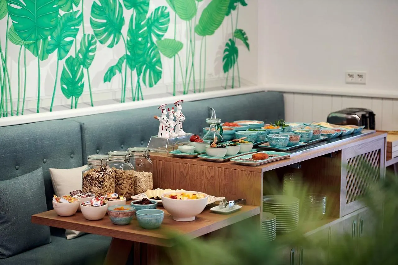 Hotel Colonial Colonia de Sant Jordi 3*,