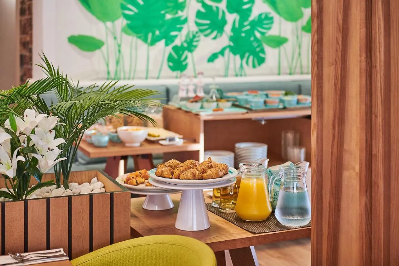 Hotel Colonial Colonia de Sant Jordi 3*,