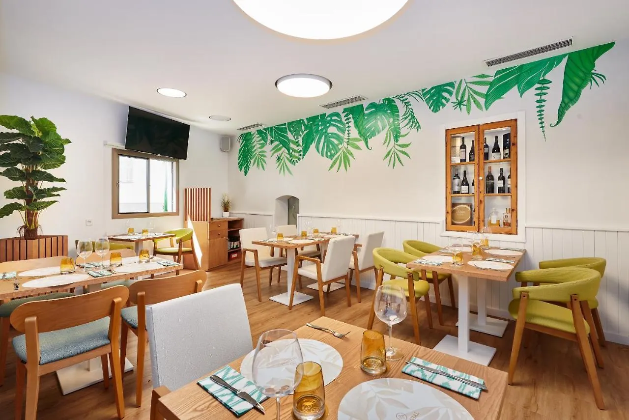 Hotel Colonial Colonia de Sant Jordi 3*,